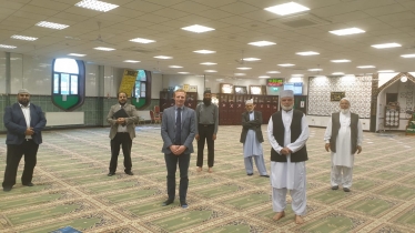 Robbie at Mosque